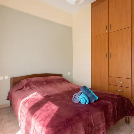 New Maisonette With Parking Larissa