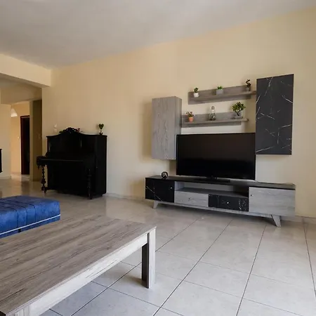 New Maisonette With Parking * Larissa