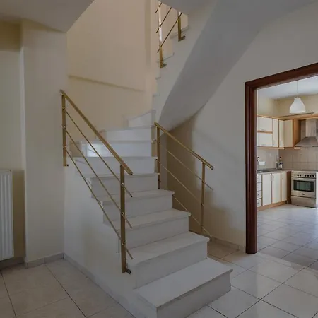 New Maisonette With Parking * Larissa